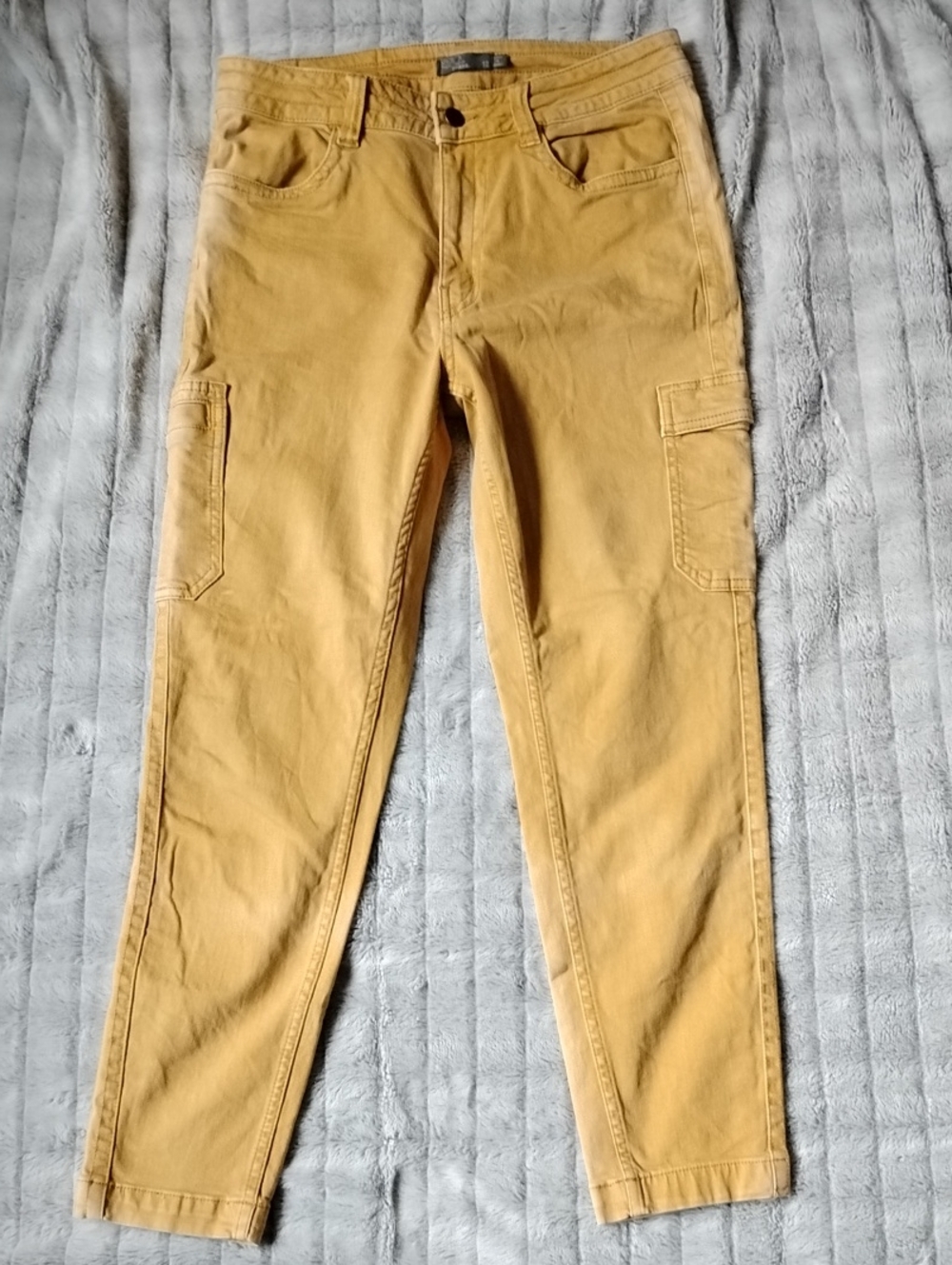 PRANA Organic Cotton Slim Fit Utility Cargo Pants in Washed Yellow